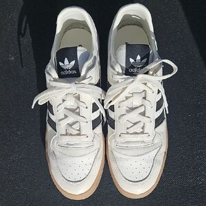 Adidas Forum Low Off White and Black Sneakers